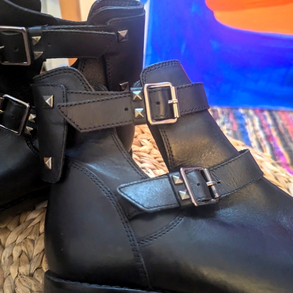 Minnelli Black Leather Buckle Ankle Boots - Size 40 EU / 9 US - New - Picture 6 of 7